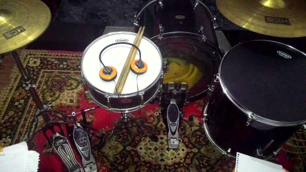 denisomen1's tweet photo. Yoi om cemungudh @alam_grind: Semngat terus om omen RT"@denisomen1: Belajar terus biar jago kaya ayam jago http://t.co/66np5n6Zcn