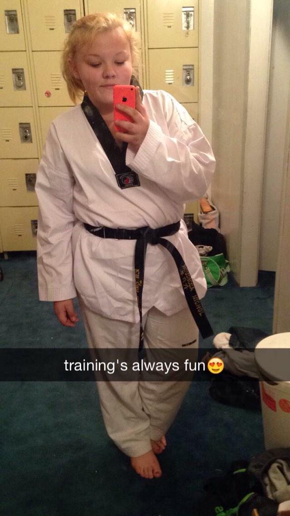 angerproblems_'s tweet photo. taekwondo❤️ http://t.co/AKmNVdRFBO