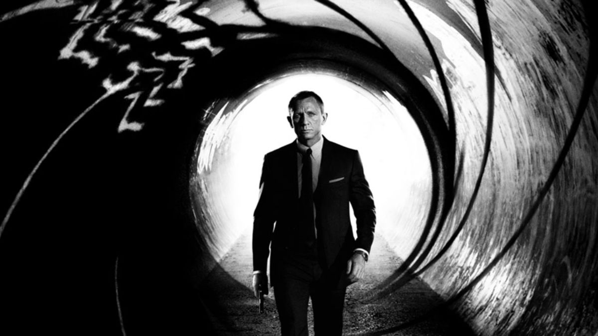 Breaking: The next James Bond (#Bond24) film now has a name: #SPECTRE theverge.com/e/7091054