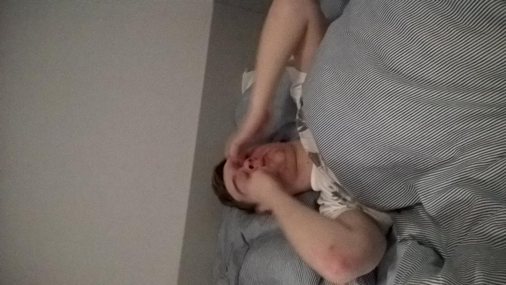 alexwatkinsBNOC's tweet photo. "apparently that girl I got with last week in warehouse, I also fingered" http://t.co/ZF1GYWyMCl