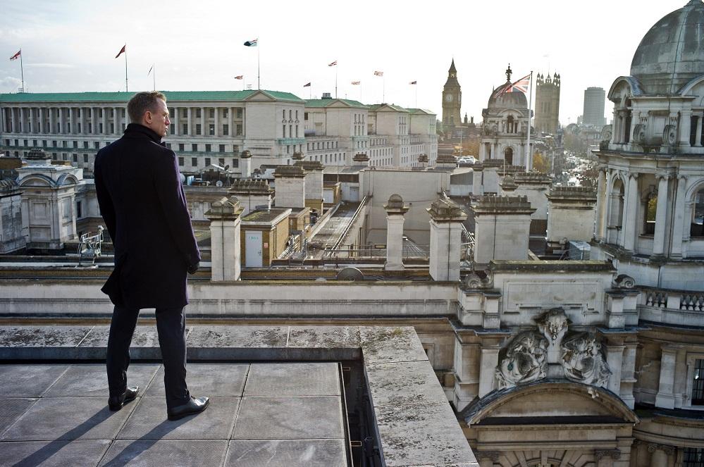 VisitBritain's tweet photo. Now check out our Lovewall to see the great British locations used in your favourite films http://t.co/dpJgwNFAIu http://t.co/vcETsuxc4p