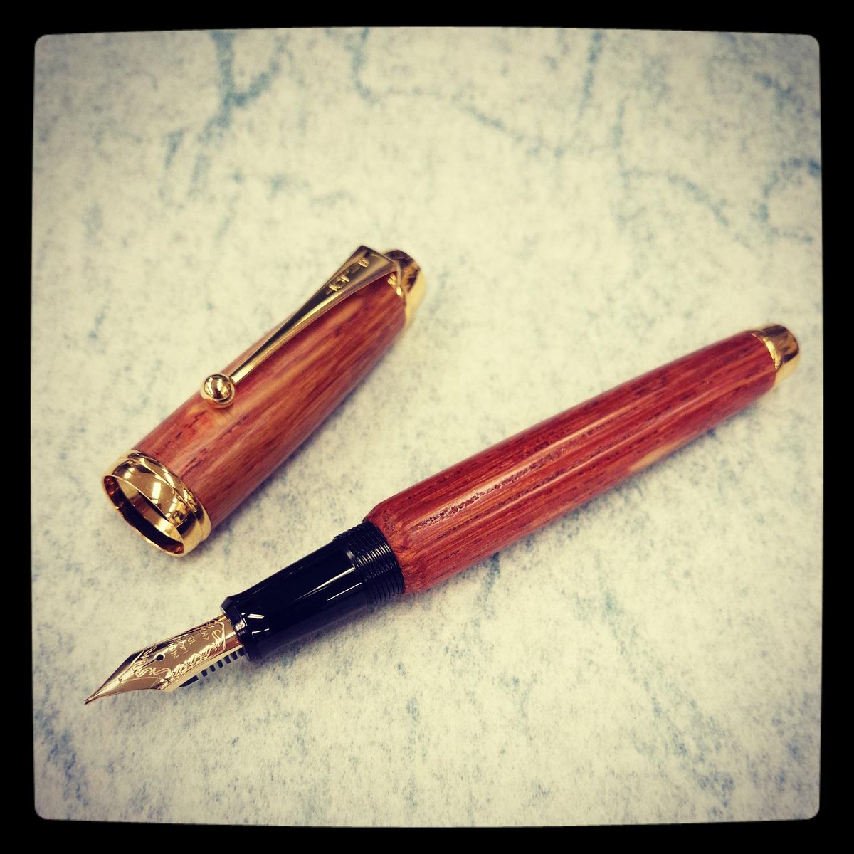 北海道限定！ 日高晤郎氏×パイロット ウイスキーの樽材を使用した垂涎