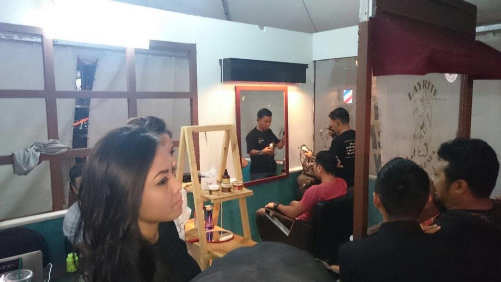 playradio_ID's tweet image. This is what's happening in our booth right now.. Come and join Party On The Street!!! #thestreetiswhereilive