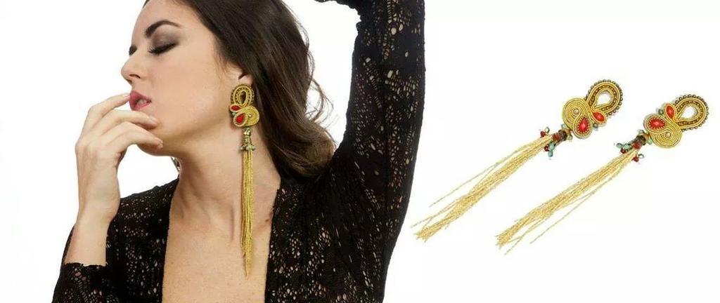 azaranda's tweet photo. Dorado para esta #Navidad ¡No te quedes sin estos pendientes de @CANDELAdeReina a la venta en http://t.co/oLyRlusOf9! http://t.co/jUQcTIhowh