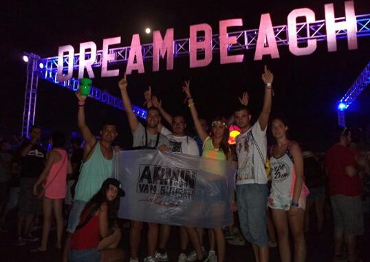londonviolet's tweet photo. Podemos decir que hemos estado en el mejor festival nacional de 2014! El año que viene repetimos!!👏 @DreambeachFest http://t.co/nH7VxdHgN9