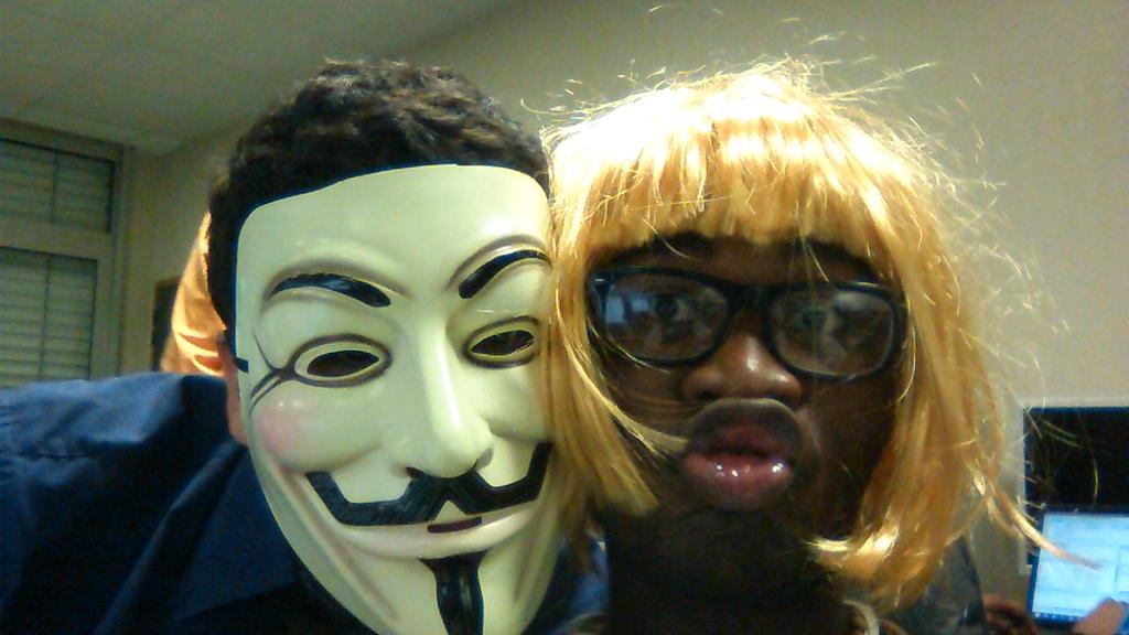 javapocalypse's tweet image. #nuitinfo #Javapocalypse #onestchaud #tousdesbarges #topchrono #fausseblondinet