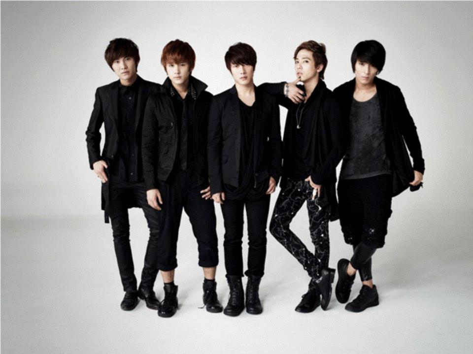 sayasaeft's tweet photo. FTISLAND 好きな人 RT
SHINee 好きな人 RT
B.A.P 好きな人 RT

RTしてくれた人はフォローします‼︎ http://t.co/d43m9WabKi