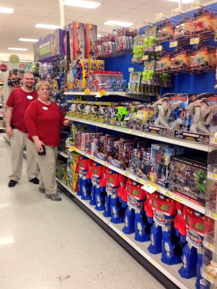T2181 getting it done with NCF toys #g493fullfloors #AmazingTeam #shelfies <a href="/mayvanosten/">Mayanne Van Osten</a> @JennaWalker422