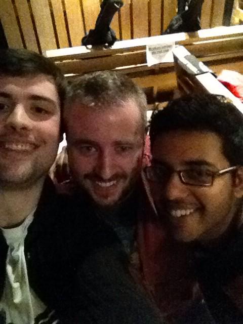 StaffordCU's tweet photo. Oh @staffscu &amp; @KeeleCU - you're not the only ones with a #SimonsSelfie now! Thanks again for last night Keelites :) http://t.co/tqfgNpcgkj