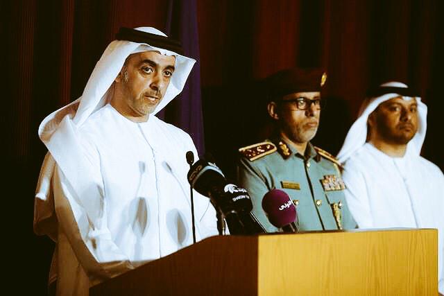 UAEtrigger's tweet photo. #سيف_بن_زايد و #ذيابة_سيف_بن_زايد اللواء محمد بالعوضي المنهالي والعقيد الدكتور راشد بو رشيد في المؤتمر الصحفي 

شكرا http://t.co/8XLqH7IVsJ