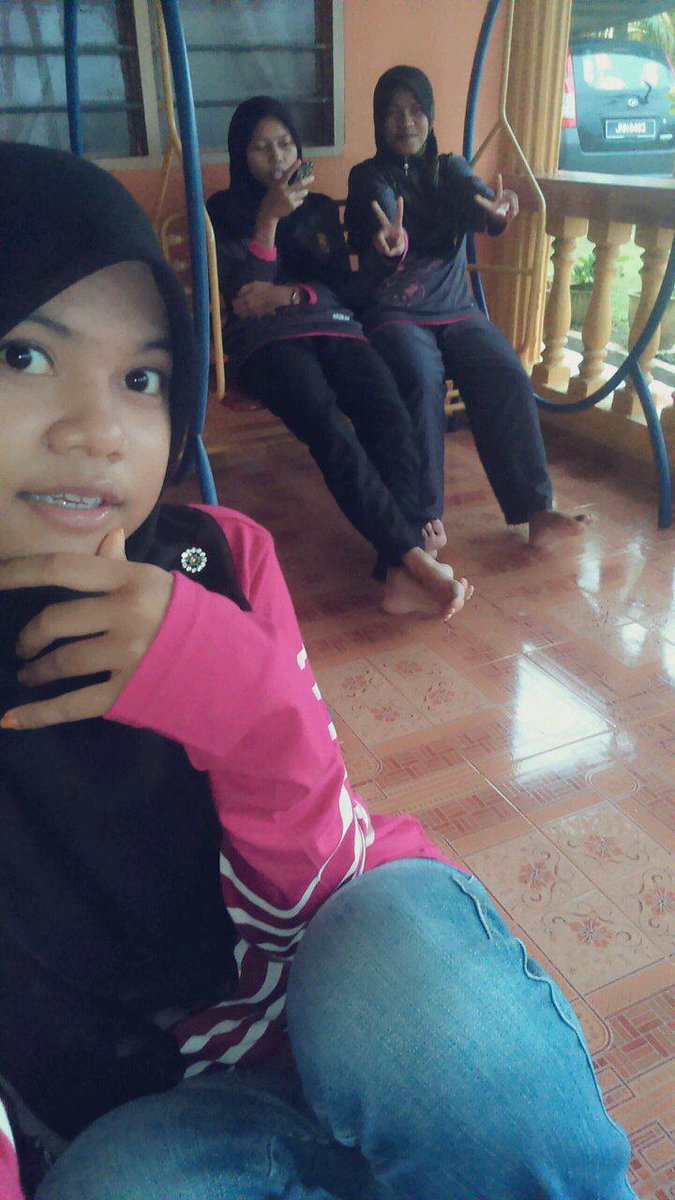 EhhSurayaa's tweet photo. #bestfriend #outing #lepaking #jawa #hingus http://t.co/95lAMSveUW