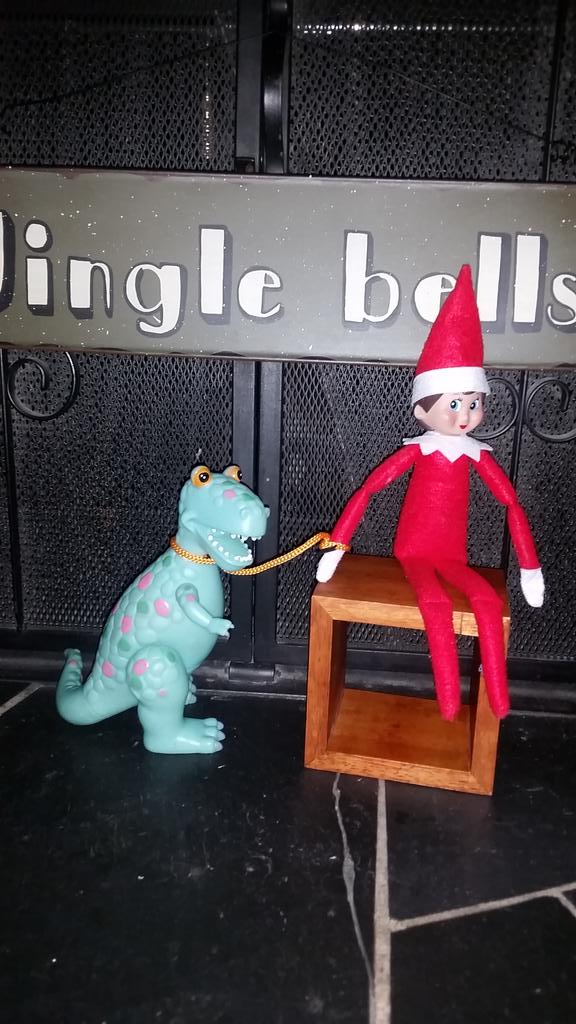 penhighbio's tweet photo. Look what I found! Can I keep him? #followedmehome #elfontheshelf http://t.co/pjvZGSbS5G