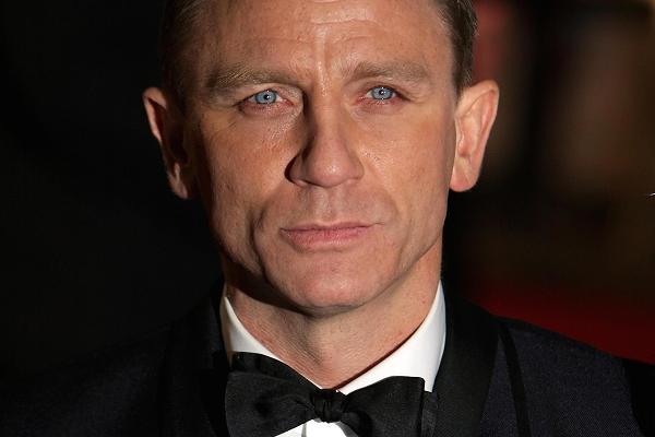 NickFerguson_25's tweet image. “@CNBC: The name of the new James Bond film has been released » cnb.cx/1vQvIAE http://t.co/9UJIIy4Evb” #JamesBond #007 #2PShow