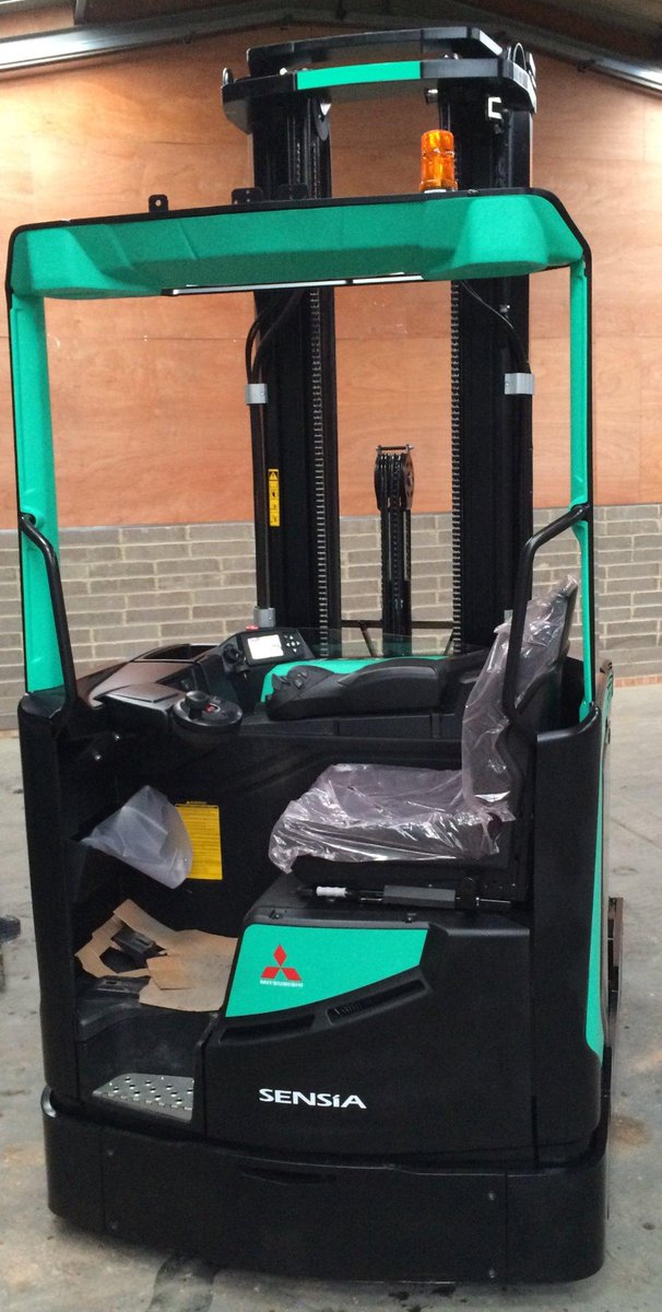 AltoHandling's tweet photo. Brand New Mitsubishi SENSiA Reach Truck ready for a customer #Mitsubishiforklifts http://t.co/3FSvhBfKGX