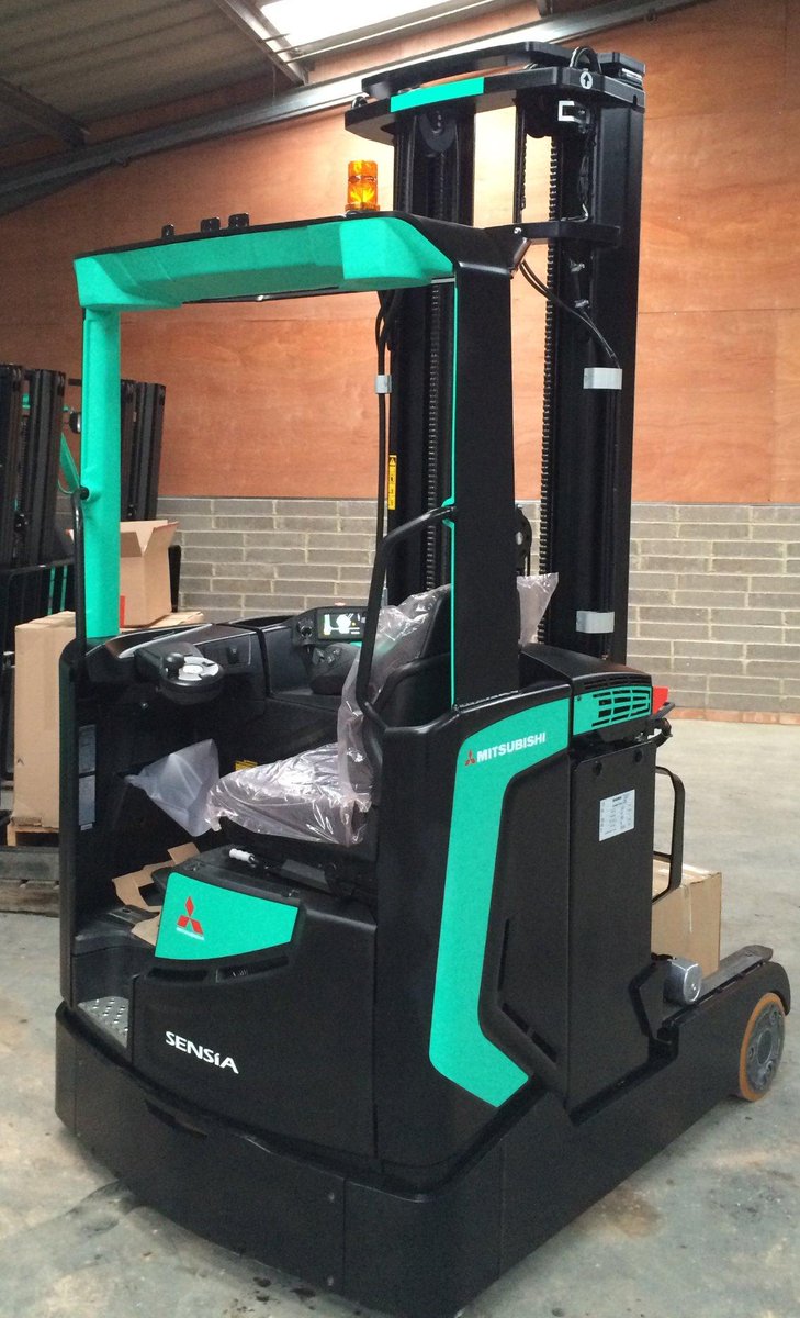AltoHandling's tweet photo. Brand New Mitsubishi SENSiA Reach Truck ready for a customer #Mitsubishiforklifts http://t.co/3FSvhBfKGX
