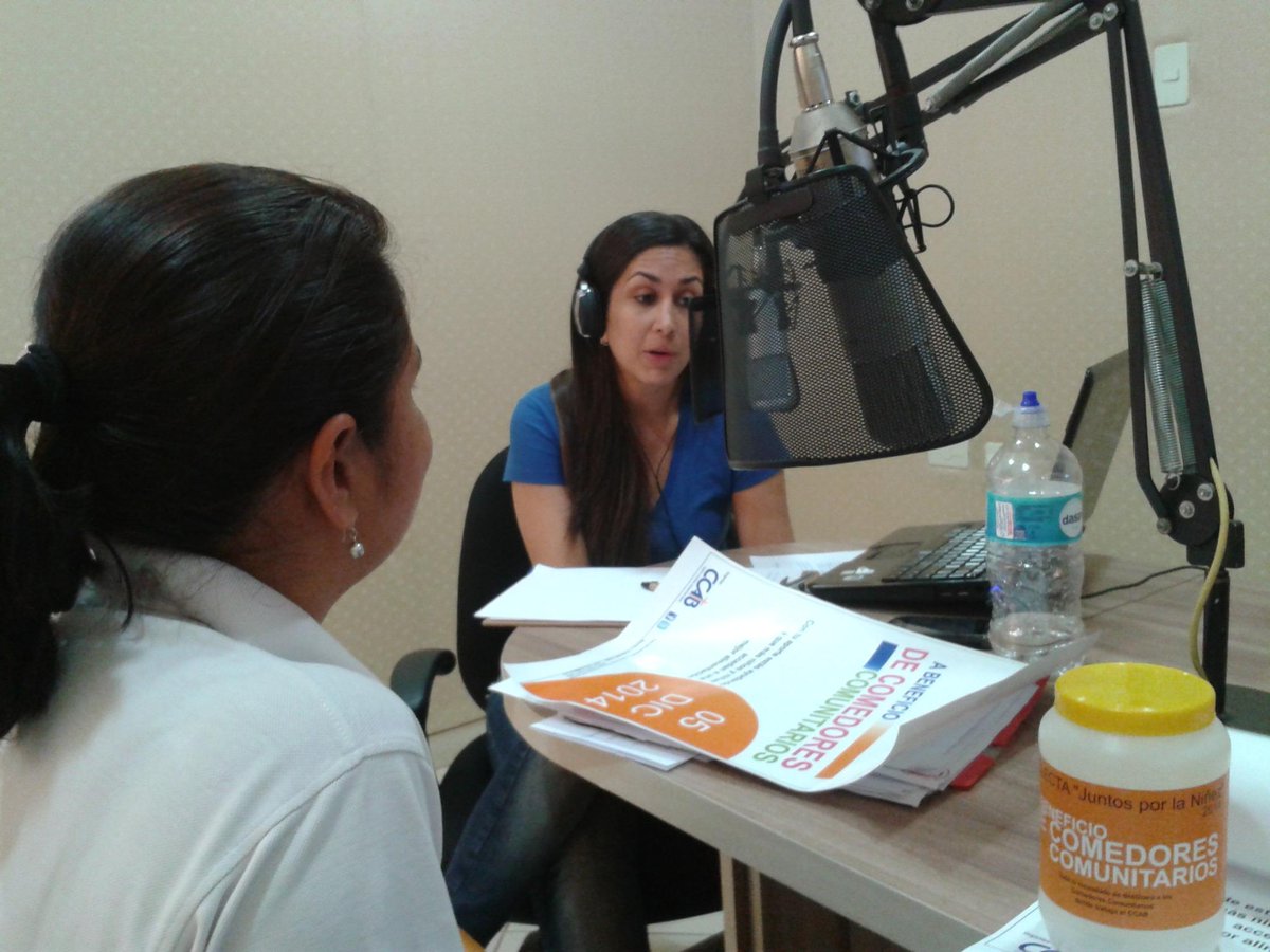 ccabpy's tweet photo. Gracias @RadioMas102 @RomiChaparroS por el espacio para promocionar la 2da #Colecta2014 juntos por la niñez http://t.co/CsvkJ77kzq
