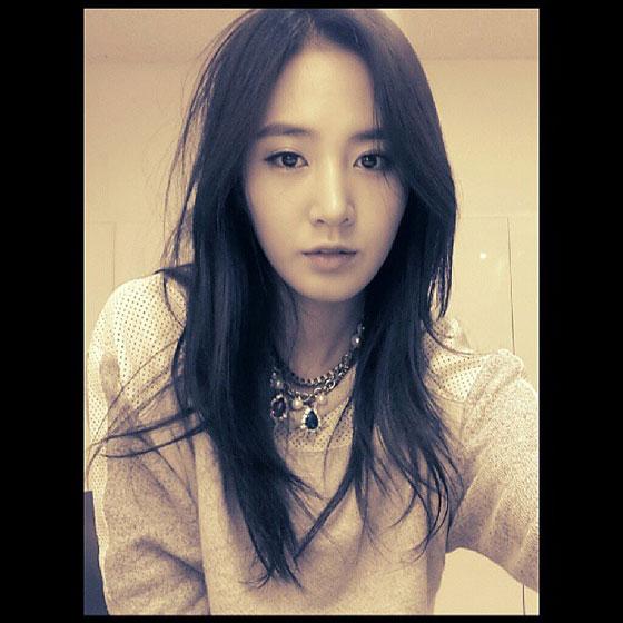 daffiny_hwang's tweet photo. #HappyYulyulkDay #유리야생일축하해 B-SONES give all our love.... For U! Is your day....... Make this memorable <3 http://t.co/SaYu2lZ3aM