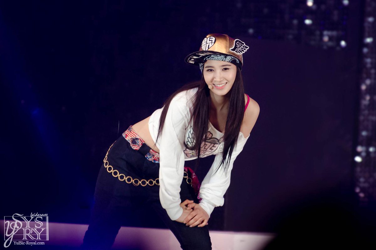YulsicRoyal's tweet photo. #유리야생일축하해  https://t.co/U5rdlETDZc https://t.co/I9mZTTlJG0 https://t.co/C3inhsAupl https://t.co/1adhdRGC3k http://t.co/HZ20nhguCG