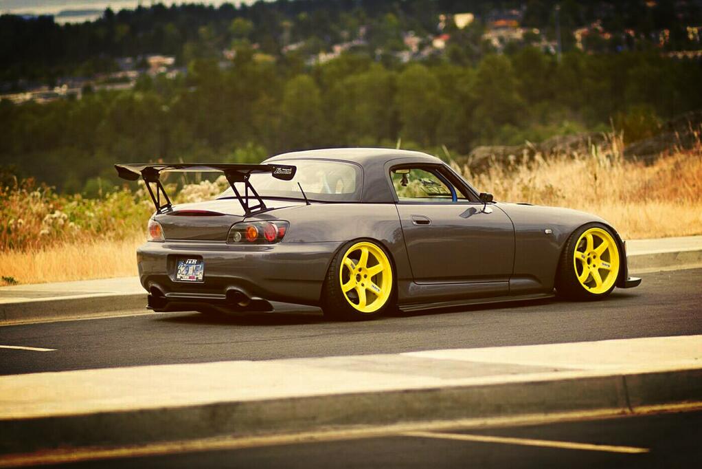 jaudom12's tweet photo. Perfecfo honda S2000 con las volks TE 37 http://t.co/f2hSymCbCf