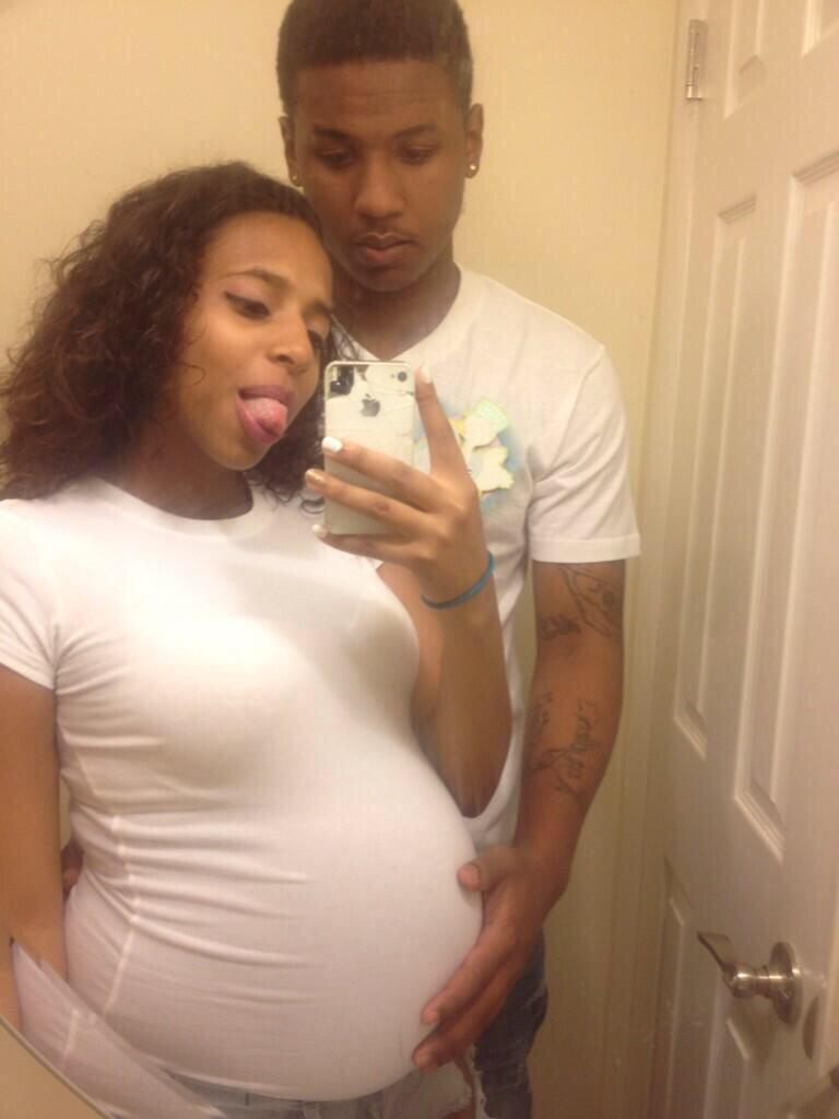 mixbreed_lexie's tweet photo. That nigga lookin like "I should've wore a condom" http://t.co/CvYgP9LyiO