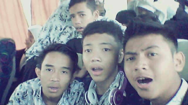 Software_One's tweet image. Komuk stuy tour of bus 8