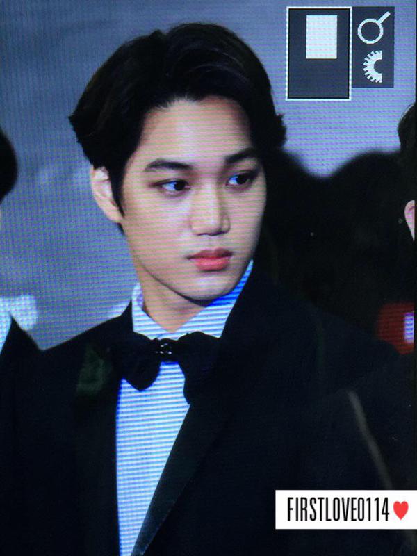 EXOKAI101's tweet photo. [Preview] 141203 KAI @ MAMA Press Conference (cr.firstlove0114) ยิ้มน้อยยิ้มใหญ่เลยㅎㅎ http://t.co/476dAlkcAO