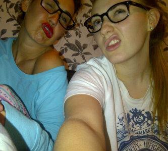 xsarahunty's tweet photo. Miss u @EllisHunt95 💜 http://t.co/L682Gfacy0