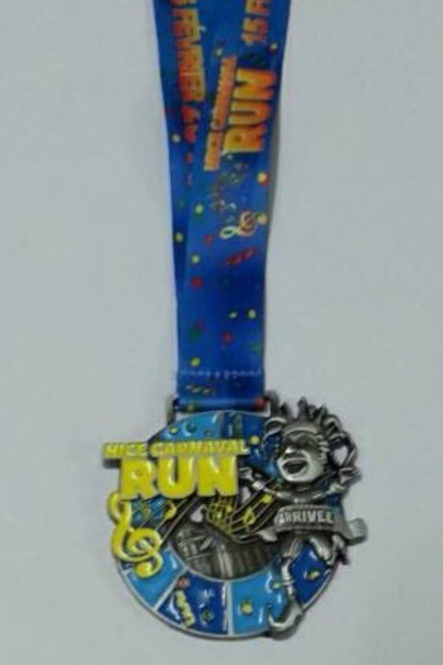 NiceCarnavalRun's tweet photo. @VilledeNice @nice_carnaval  la médaille finisher @NiceCarnavalRun 2015 ! Follow et RT si elle vous plaît ! http://t.co/87pJHKcAnc