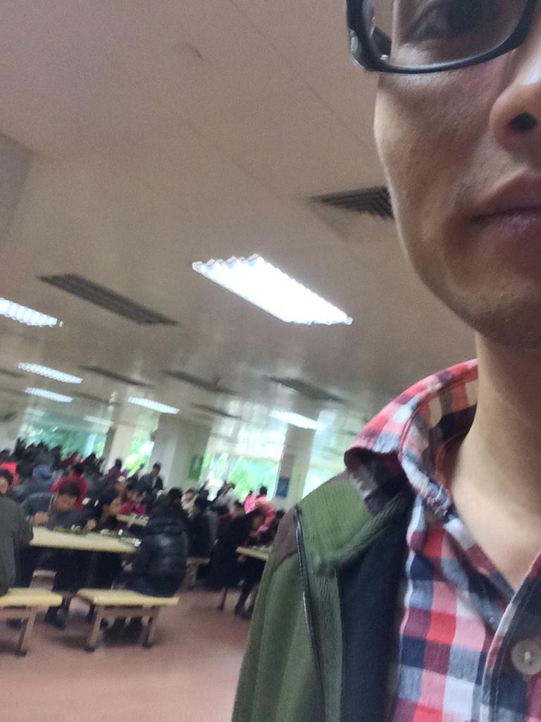yanyi757's tweet photo. 广东省府食堂 http://t.co/BGOy1p3LaX