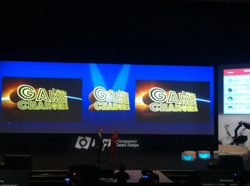 hlkpln's tweet image. #gamechangersturkey ödül töreni başladı. :) #pz2014 @GeniusWorks