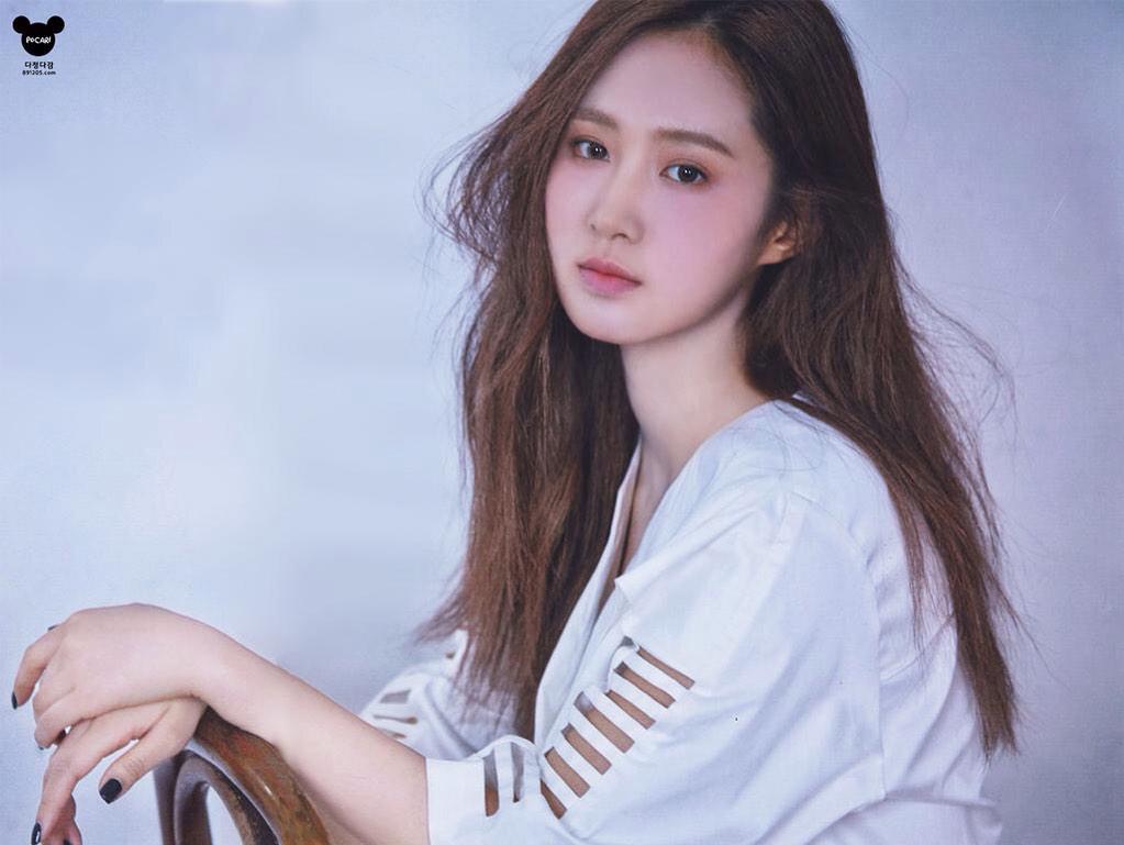 To my beautiful bias, Kwon Yuri. Happy birthday unnie! Stay healthy. I love you  