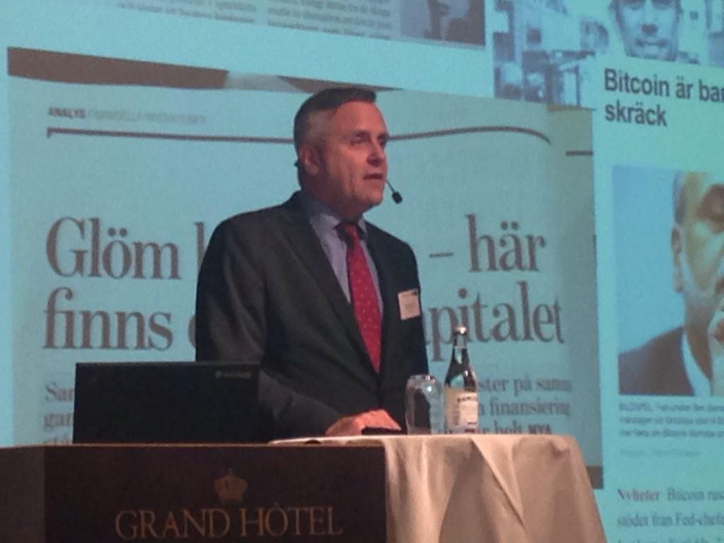 forsakringar's tweet photo. @svd #SvDBank Rikard Josefson "Nästan hälften av våra nya månadssparare startar i mobilen" http://t.co/KR56vfGUrw