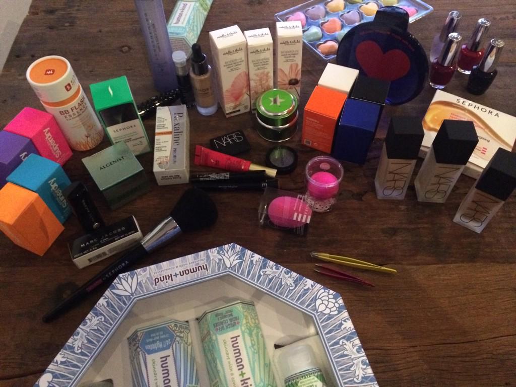 Merci <a href="/Sephora/">Sephora</a> pour cette présentation presse. Plein de produits à tester on a hâte de vous en parler ! #blindbeauty