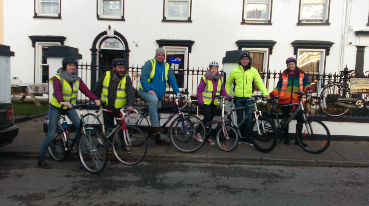 gstravellimeric's tweet image. Part 2 of the @GreenSchoolsIre munster Teams bike Training day #cyclability audit