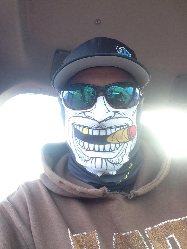 mitchstephe's tweet photo. Thanks @SaltArmour my goodies arrived #rollinglikeaboss http://t.co/0vAoKfRXIu