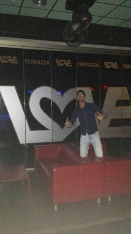 angelitosiles69's tweet photo. Felicidadess pepiiii!!! Ya sabes k te toca pagarte algo jajaj disfruta tus 24 abuelooo😝 http://t.co/ndL3AUdCNf