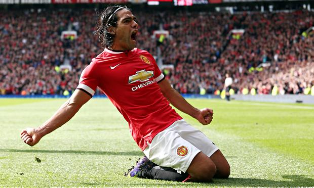 Footbal7Funnys's tweet photo. LvG is set to make some major changes for United's game against Southampton on Monday night 
http://t.co/hjhq7WVj6h http://t.co/hSeo48fZG3