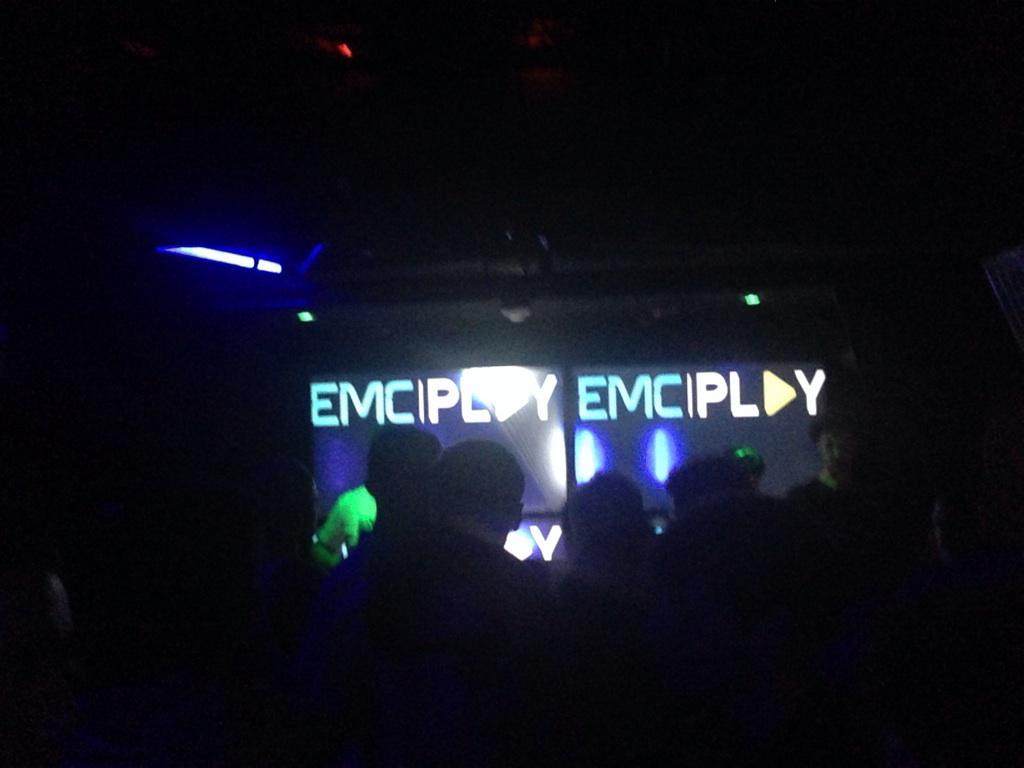 nikhilchinapa's tweet photo. If I miss my flight back to India, I blame @disclosure + their #SecretParty in Sydney. And @CallenderThinks #EMC2014 http://t.co/QAUhtHgnbZ