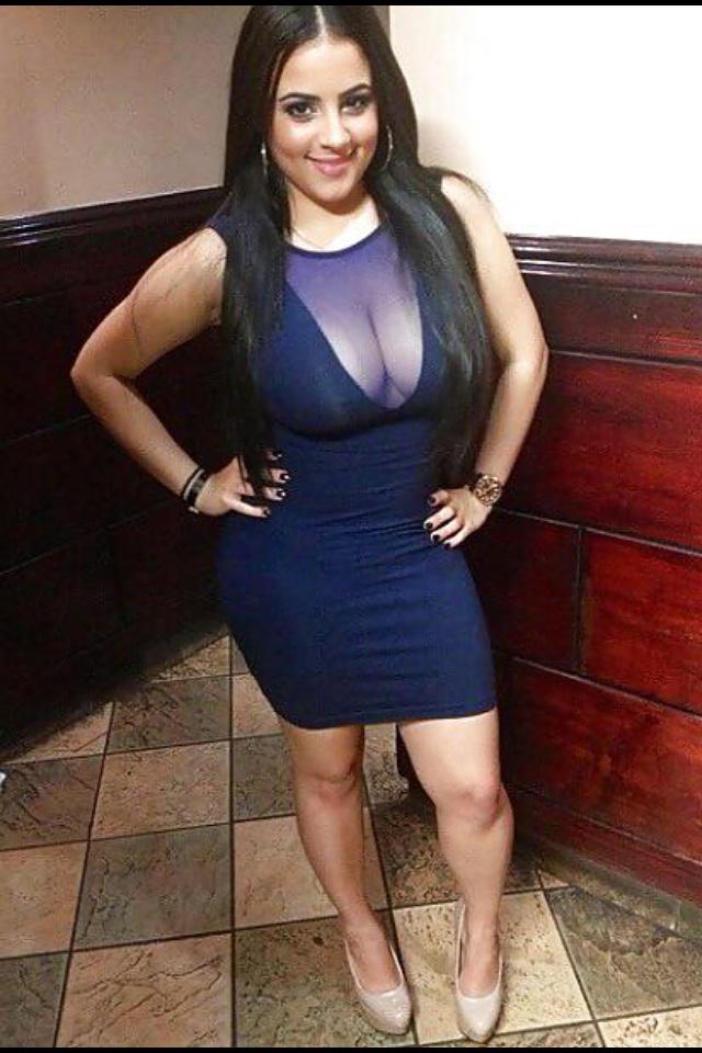 full_cups's tweet photo. #boobs  #FullCups cleavage for days http://t.co/Jwr10QVZdk