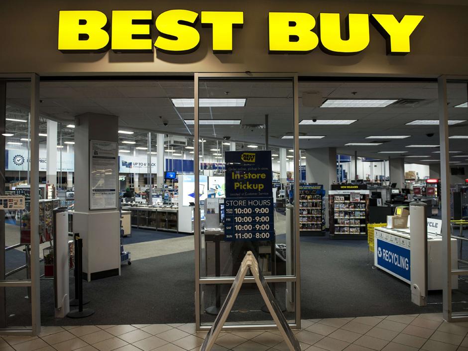 financialpost's tweet photo. Best Buy to exit China, sells 184 Five Star stores as it seeks to focus on North America http://t.co/YD9hUhbybI http://t.co/0iJumHE2GM