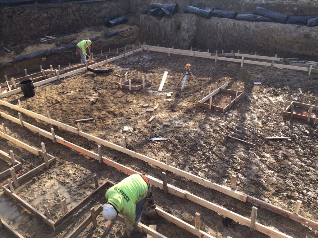 214PAC's tweet photo. Beautiful December day to pour wall footings. http://t.co/MIb9vI7Z4Q