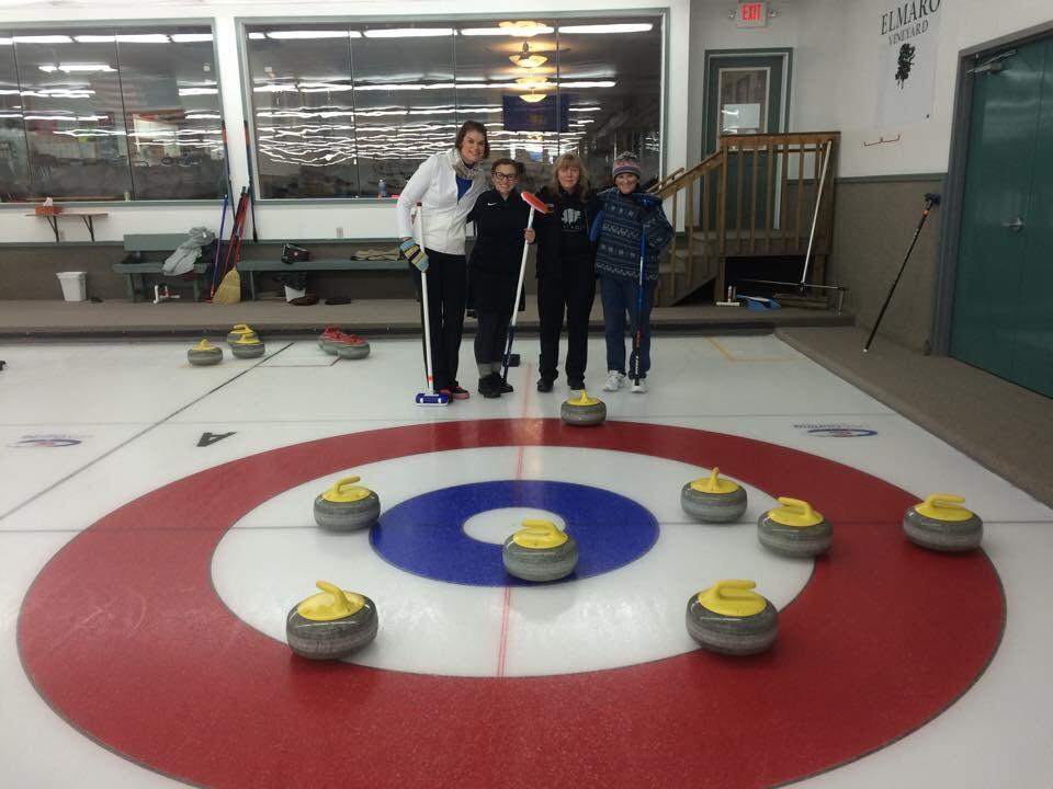 ccc_curling's tweet photo. Laura Roessler rink scores #8ender during league play #curling http://t.co/9L6kNIla1h