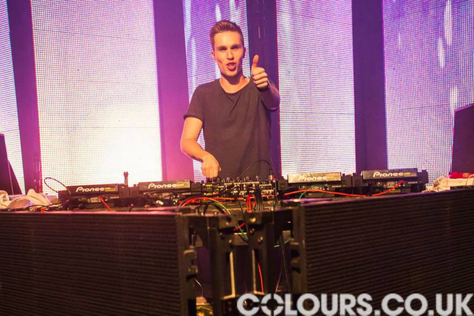 KaltLambert's tweet photo. thumbs up! @nickyromero #Glasgow #ProtocolReboot http://t.co/CDfL55Zgcg