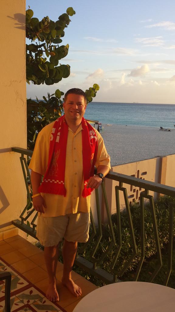 the_sterl's tweet photo. Aruba #redscarf http://t.co/vIzFqjD0SB