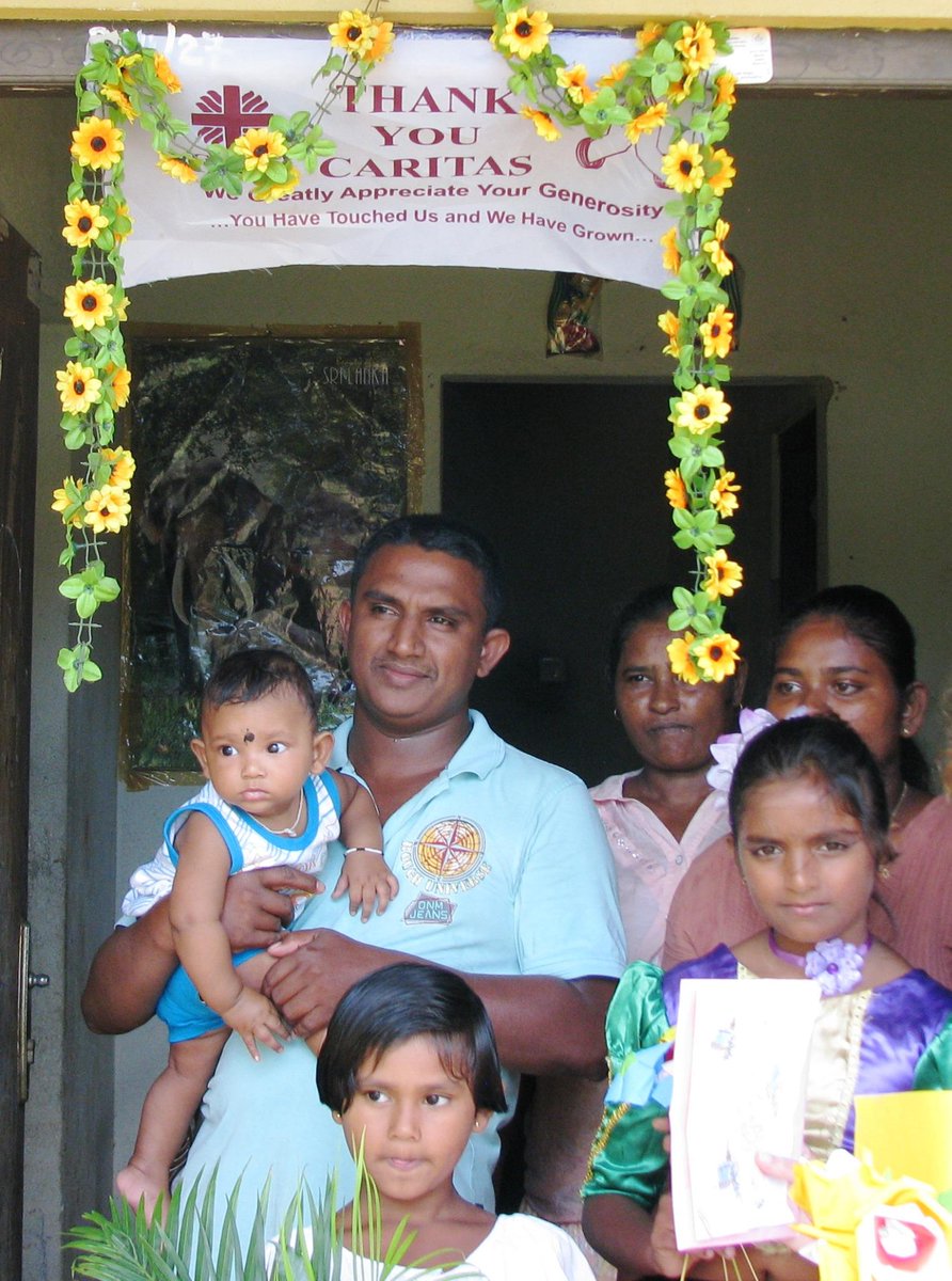 Cáritas Española ✳️ tweet media