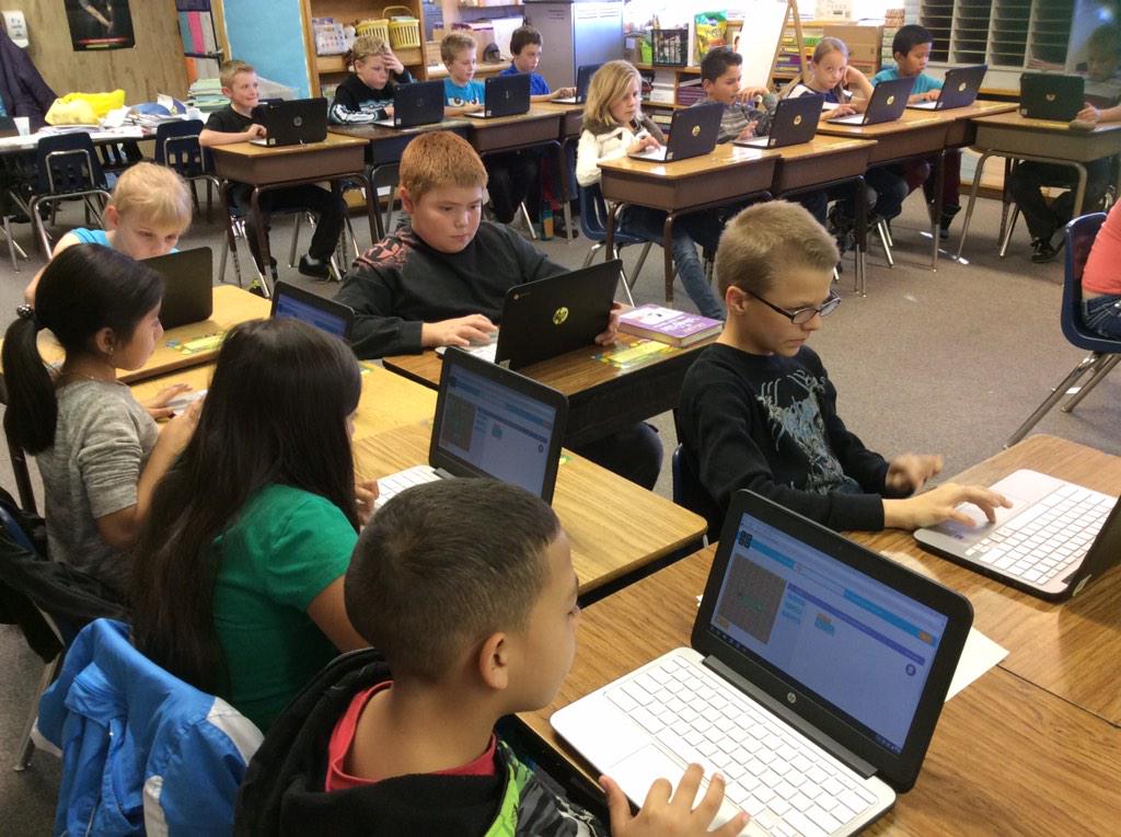 mbutterfield's tweet image. Hour of Code on Chromebooks! @4jelee #edtechcontest  #EdTechGSD