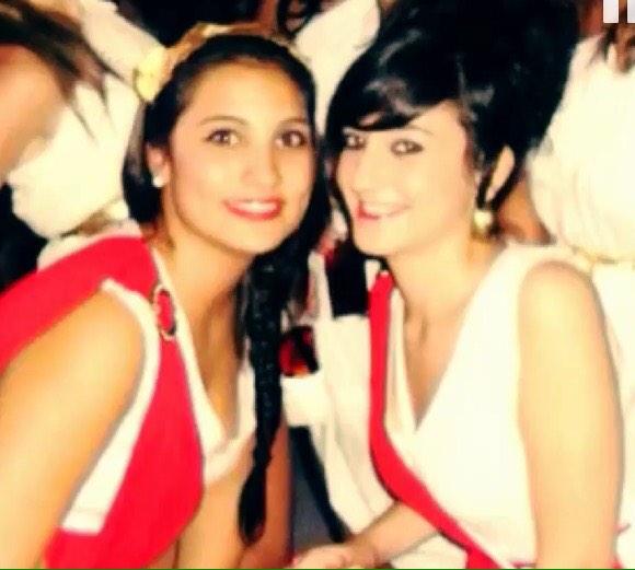 Feliz cumple diva virtual! Te me estas haciendo mayor 19 años ya! Por muchos cumples juntas te quiero😍