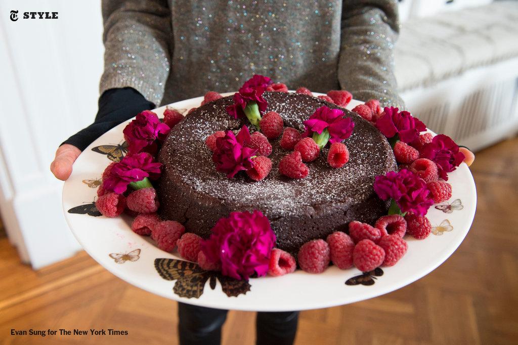 prasangam85's tweet photo. “@nytimes: How to set a table like Valentino http://t.co/V1OqDzDv8E http://t.co/YK0JO3zXNw”😍