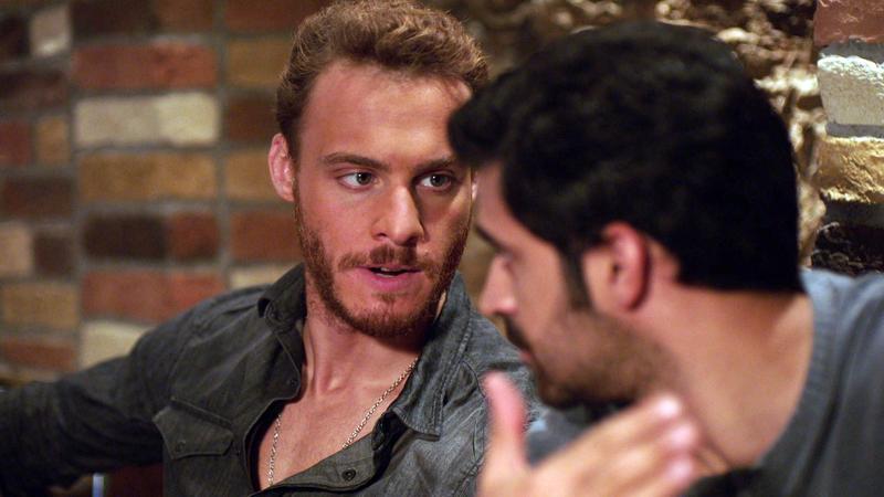 s_meselesi's tweet photo. 3 bolumden ilk kareler http://t.co/JK4soqNRsq
