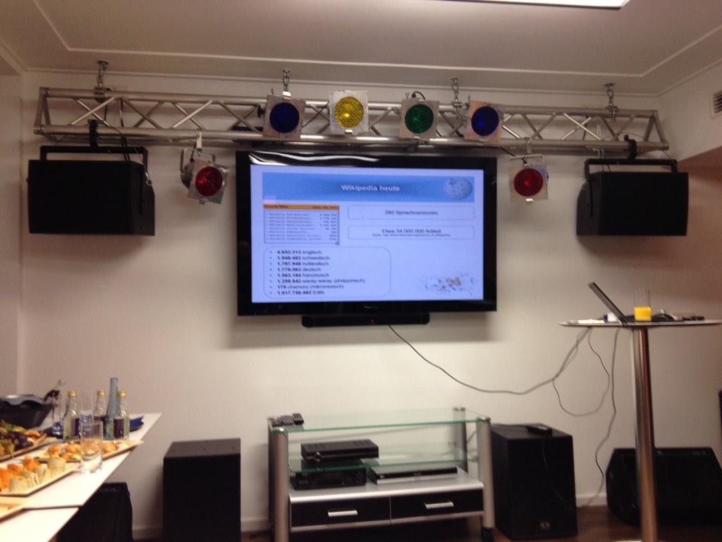 Wikipedia im Social Media Club Düsseldorf. Die pure Power der Zahlen.